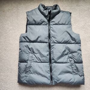 Old Navy Charcoal Grey Outerwear Vest Youth Size Large (10-12)